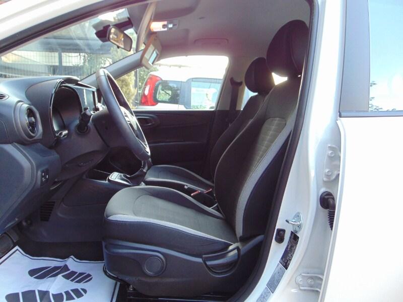 HYUNDAI i10 3ª serie i10 1.0 MPI AT Connectline