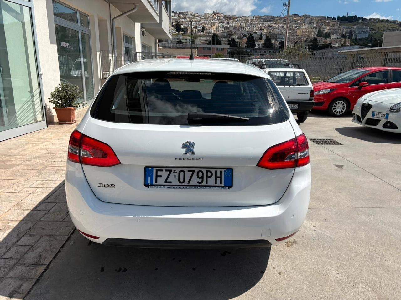 Peugeot 308 BlueHDi 130 S&S SW Allure