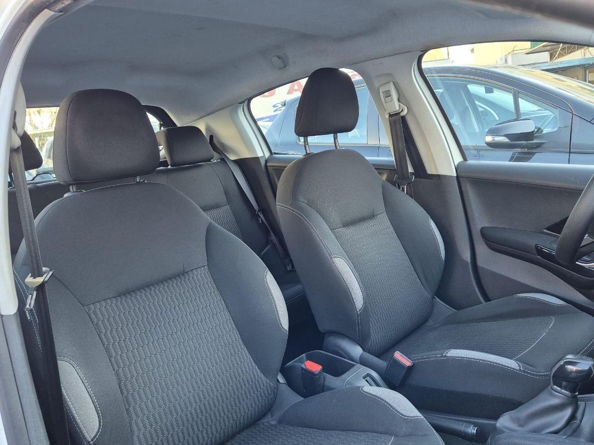PEUGEOT - 208 - BlueHDi 75 S&S 5p. Active