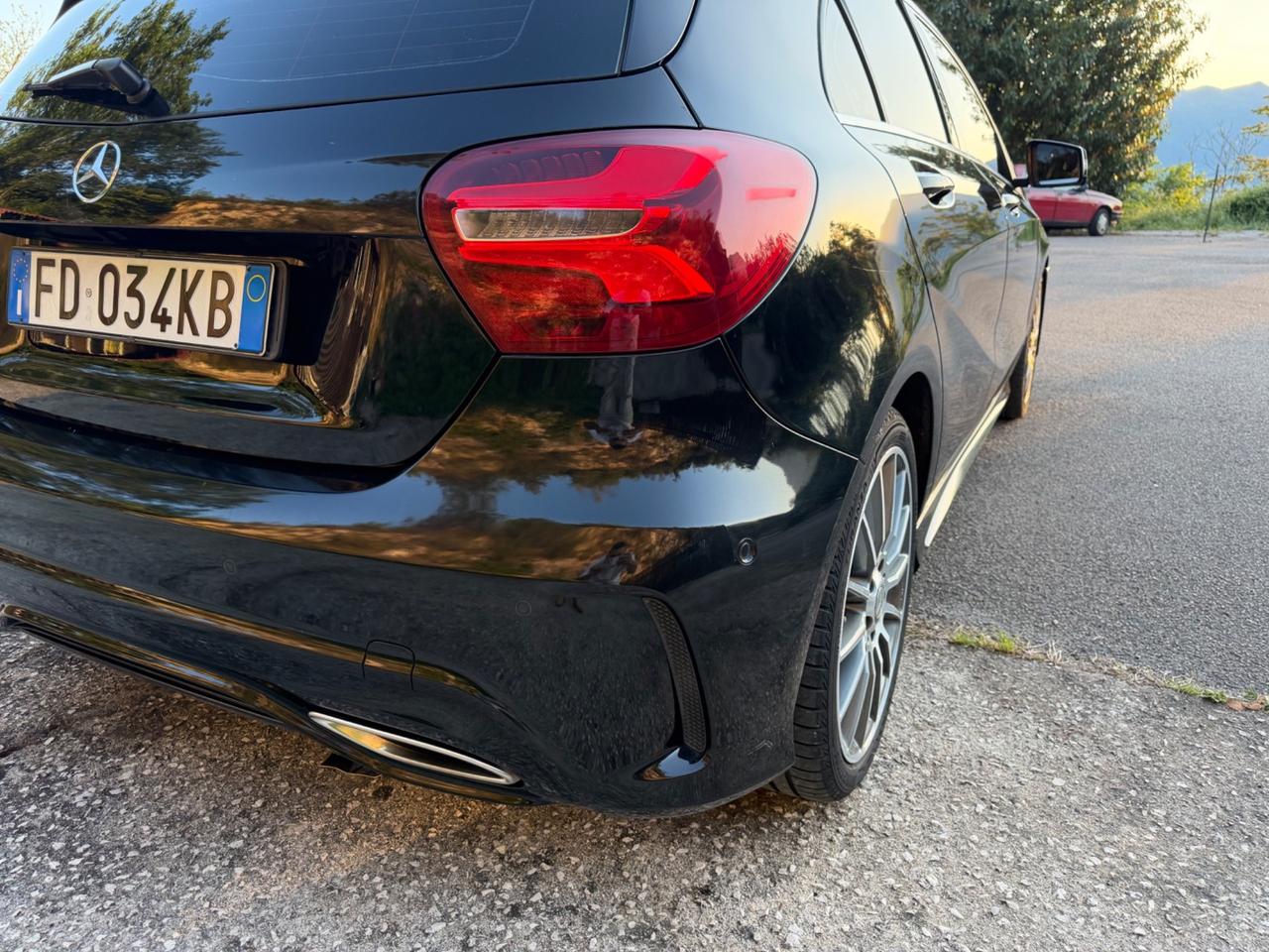 Mercedes-benz A 200 d Premium. AMG