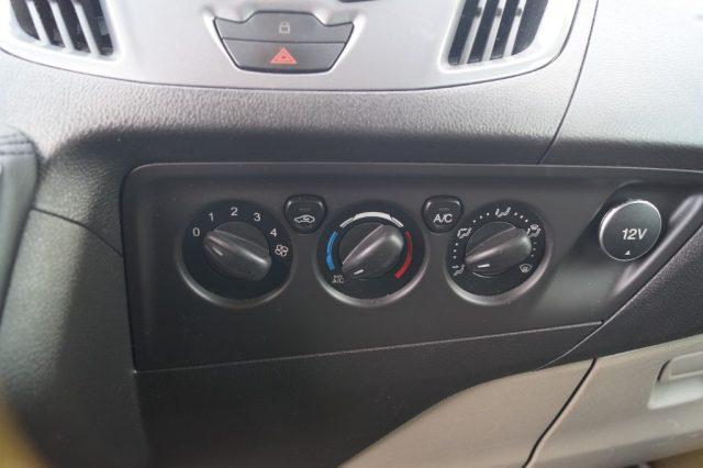 FORD Tourneo Custom 300 2.2 TDCi 155CV PL Trend