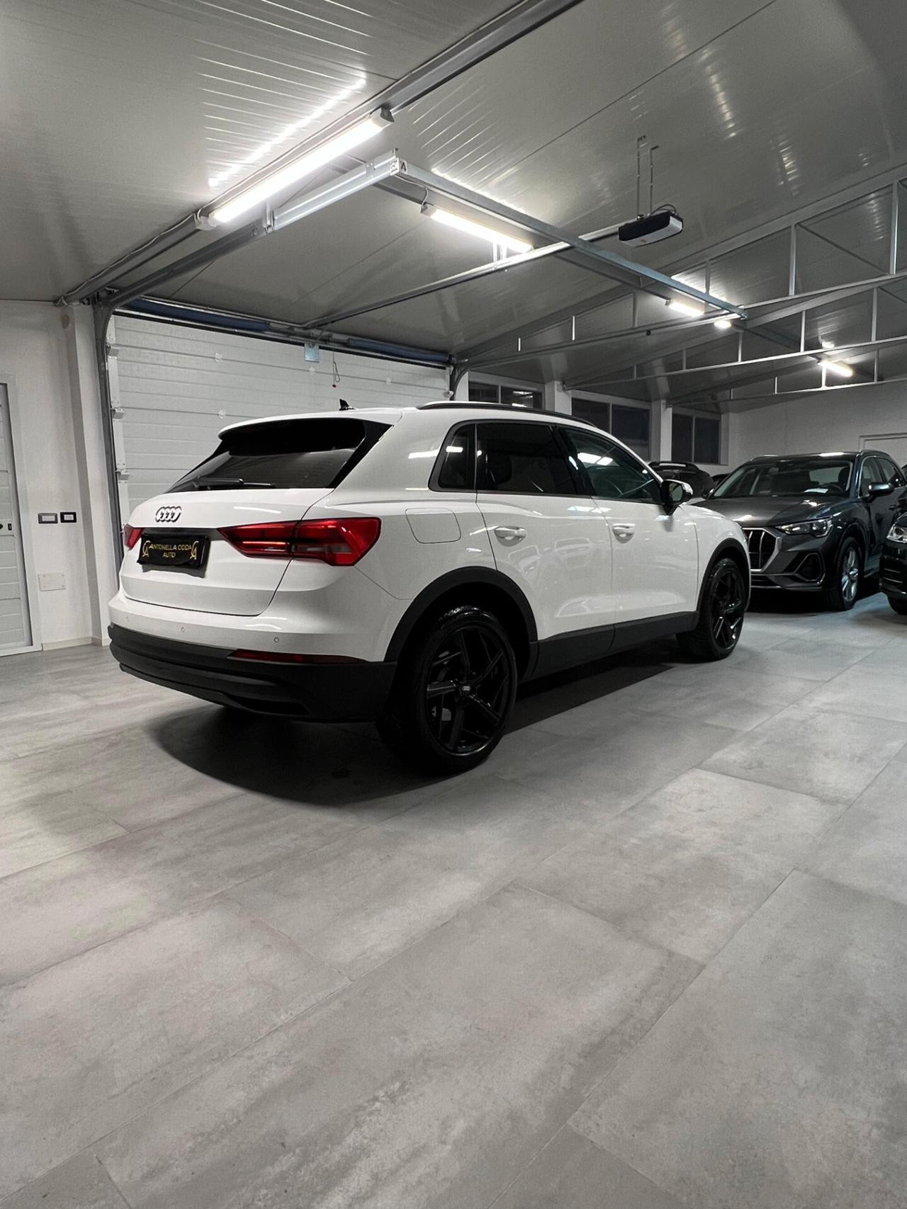 Audi Q3 35 TDI S tronic Business Advanced