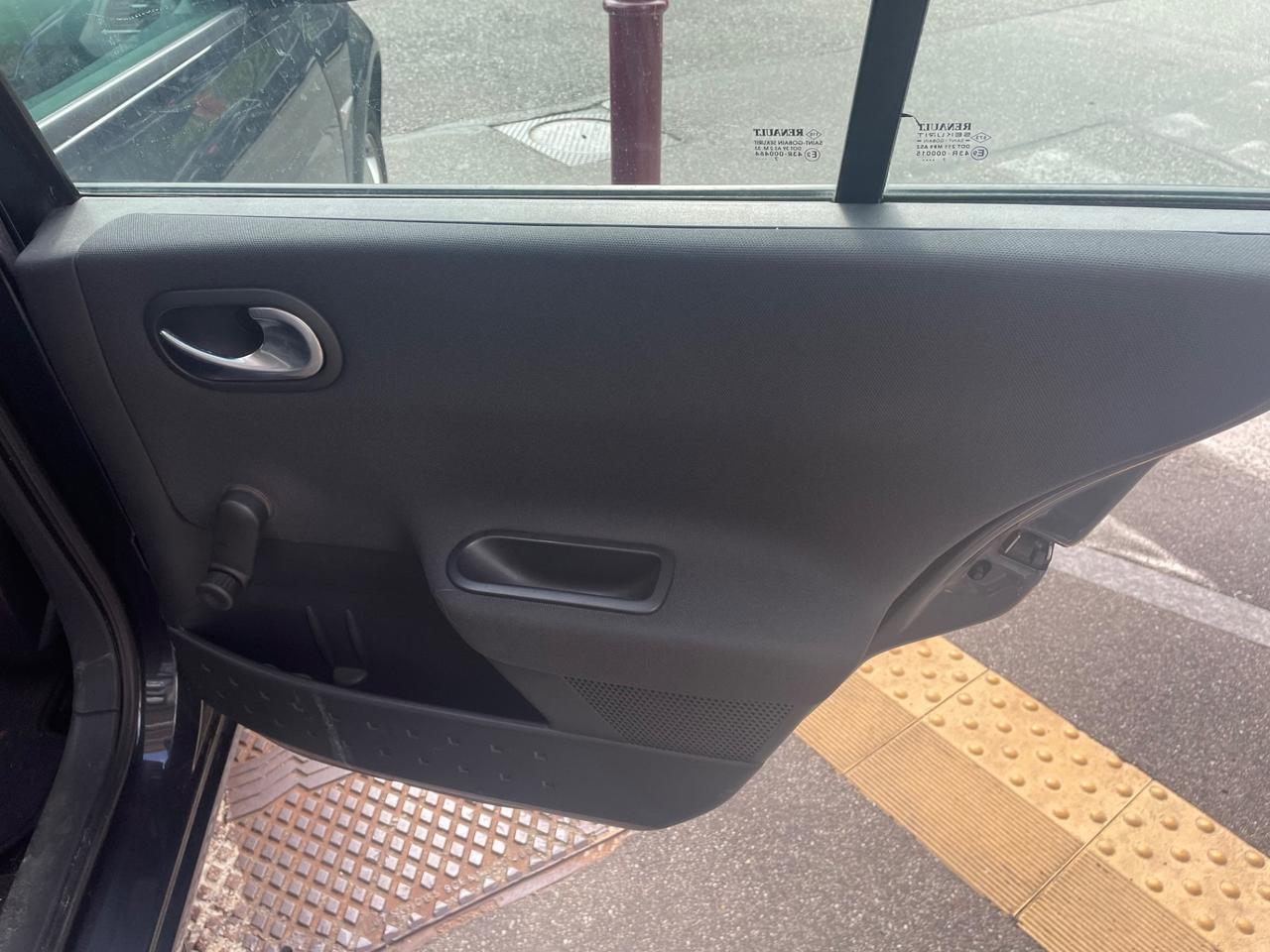 Renault Mégane 1.6 16V 5p/1PROP/GARANZIA 12 MESI