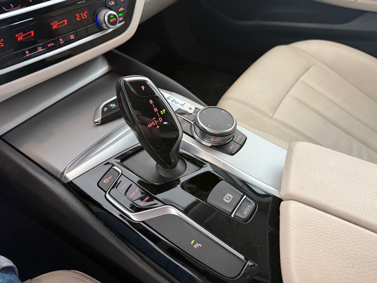 Bmw 530d xDrive 249CV Touring Business