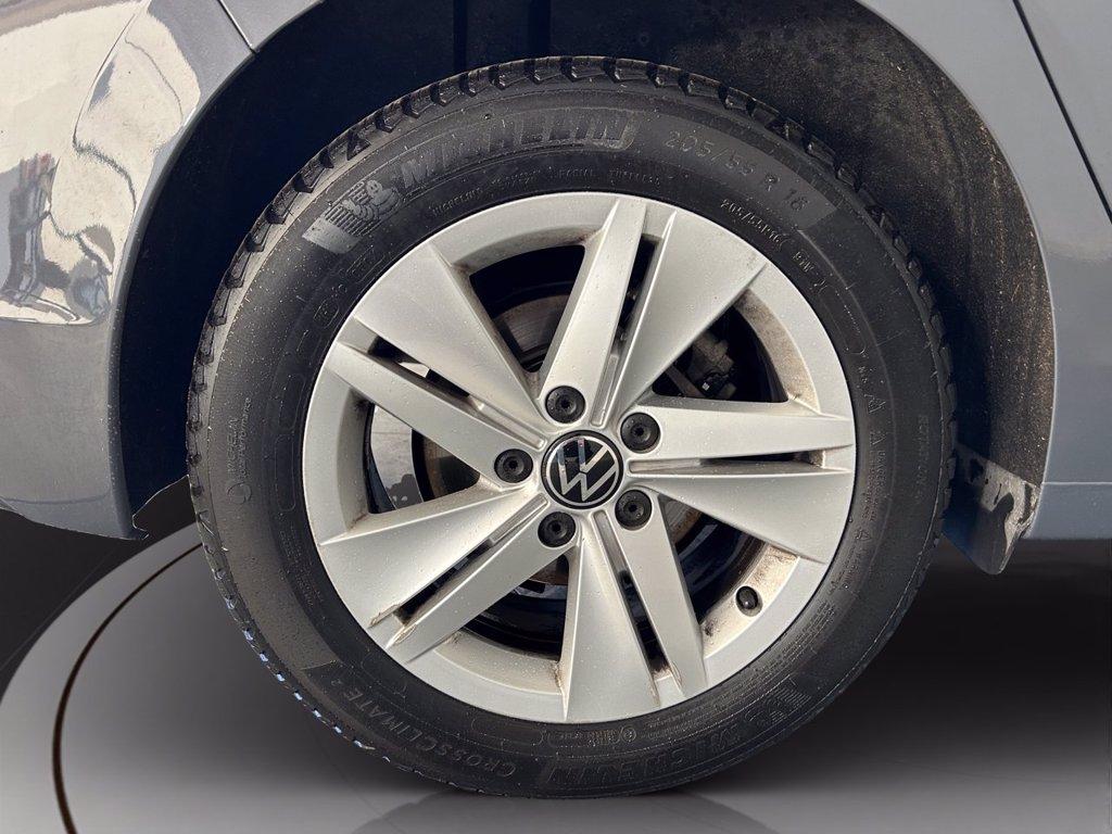 VOLKSWAGEN Golf 1.5 tsi evo life 130cv del 2020