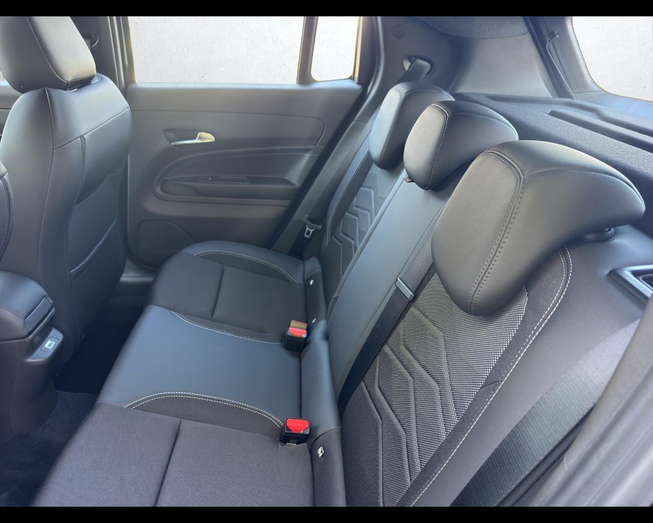 JEEP Avenger - Avenger 1.2 Turbo 110 CV e-Hybrid Altitude