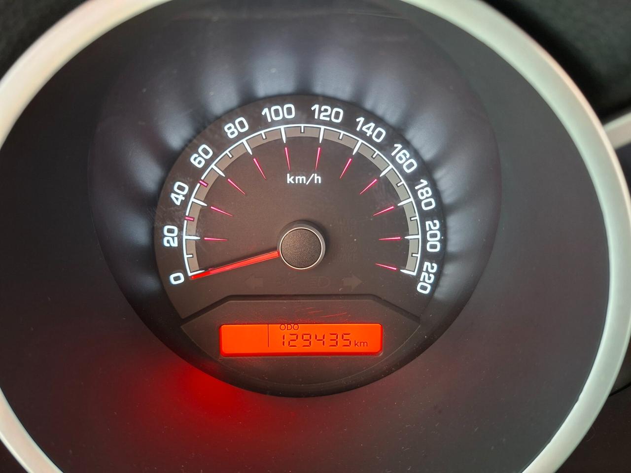 Kia Venga 1.4 EURO 5 / NEOPATENTATI / UNIPROPRIETARIO