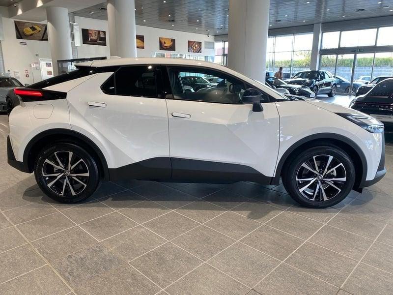 Toyota C-HR Plug-in Hybrid 220 Trend - IVA Esposta