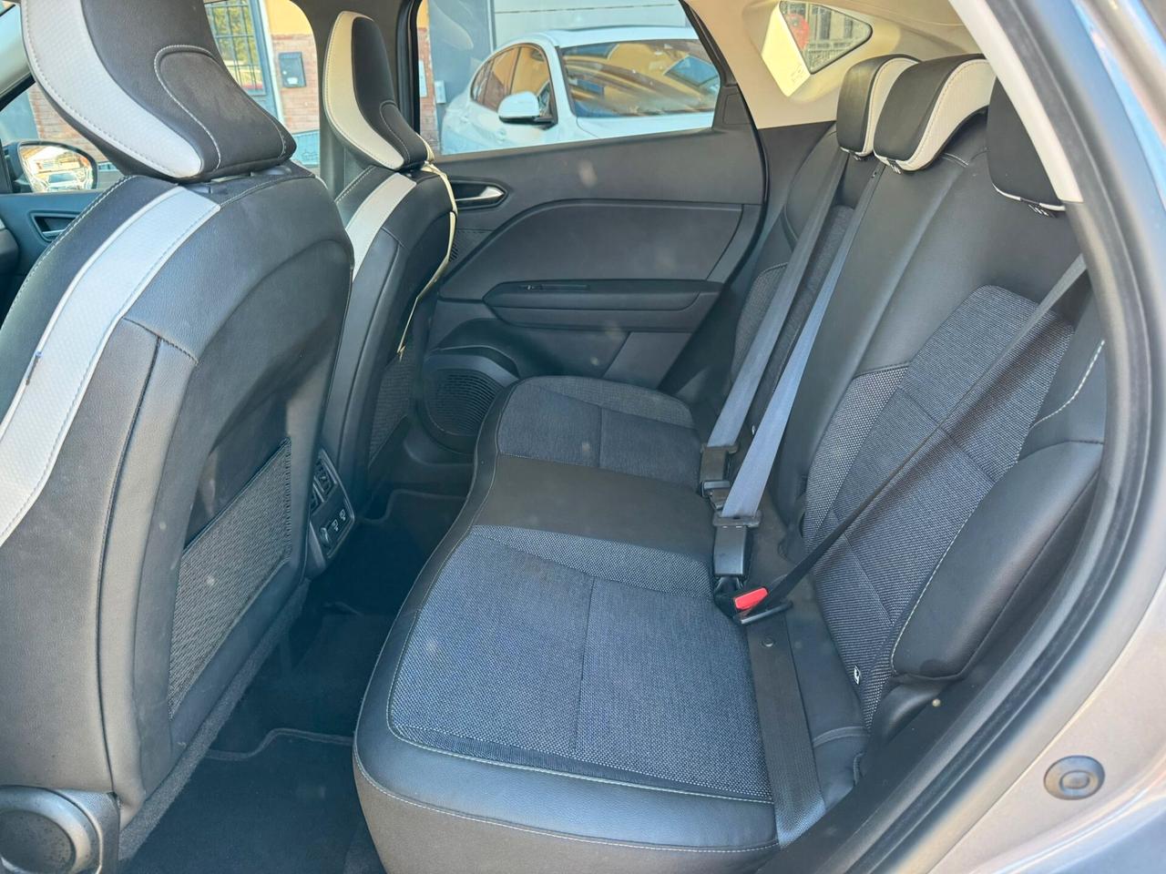 Renault Captur Full Hybrid E-Tech 145 CV Equilibre