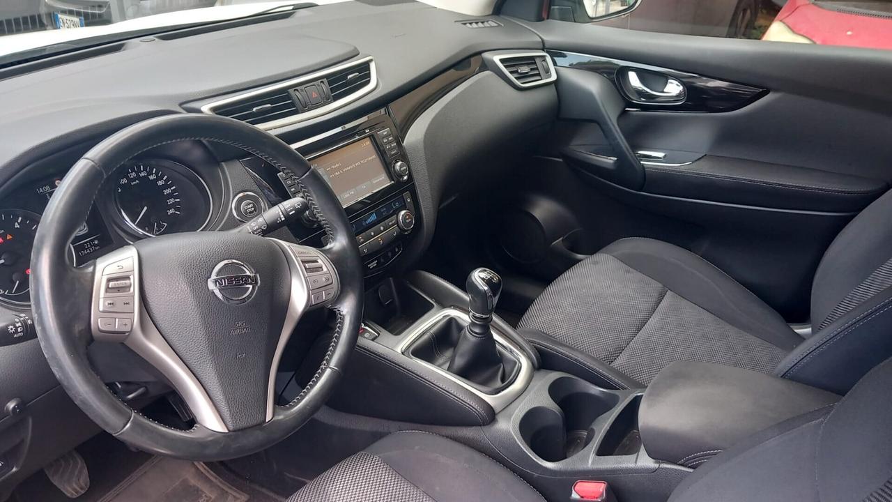 Nissan Qashqai 1.5 dCi 360