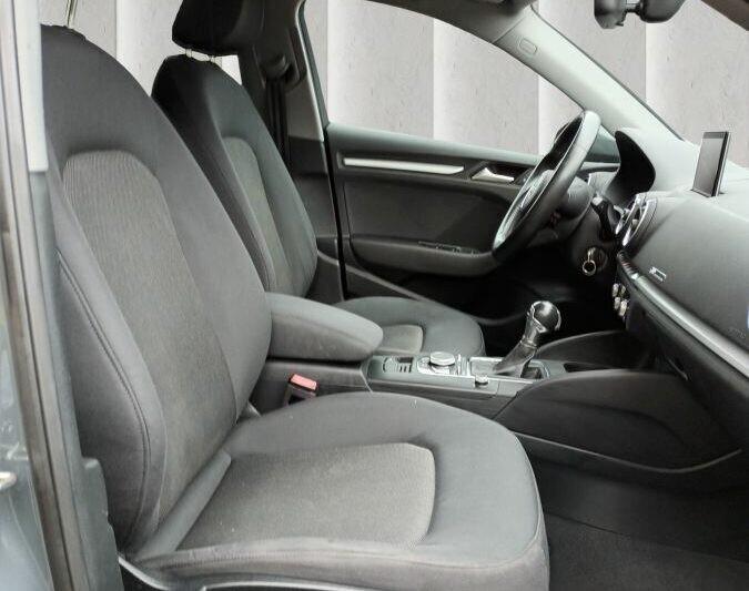 Audi A3 SPB 30 TDI S-Tronic Business 116cv*68.000km