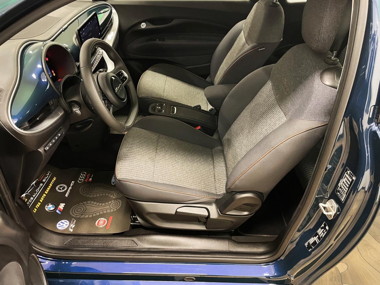 Fiat 500e Icon - Pack style Ocean Blue Metallic