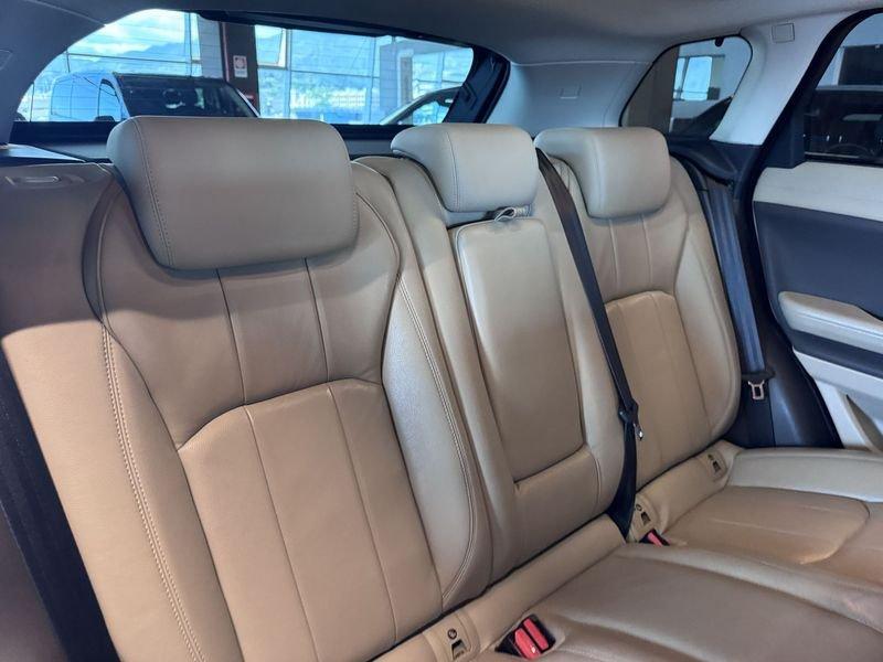 Land Rover Range Rover Evoque 2.0 D150 HSE AWD auto