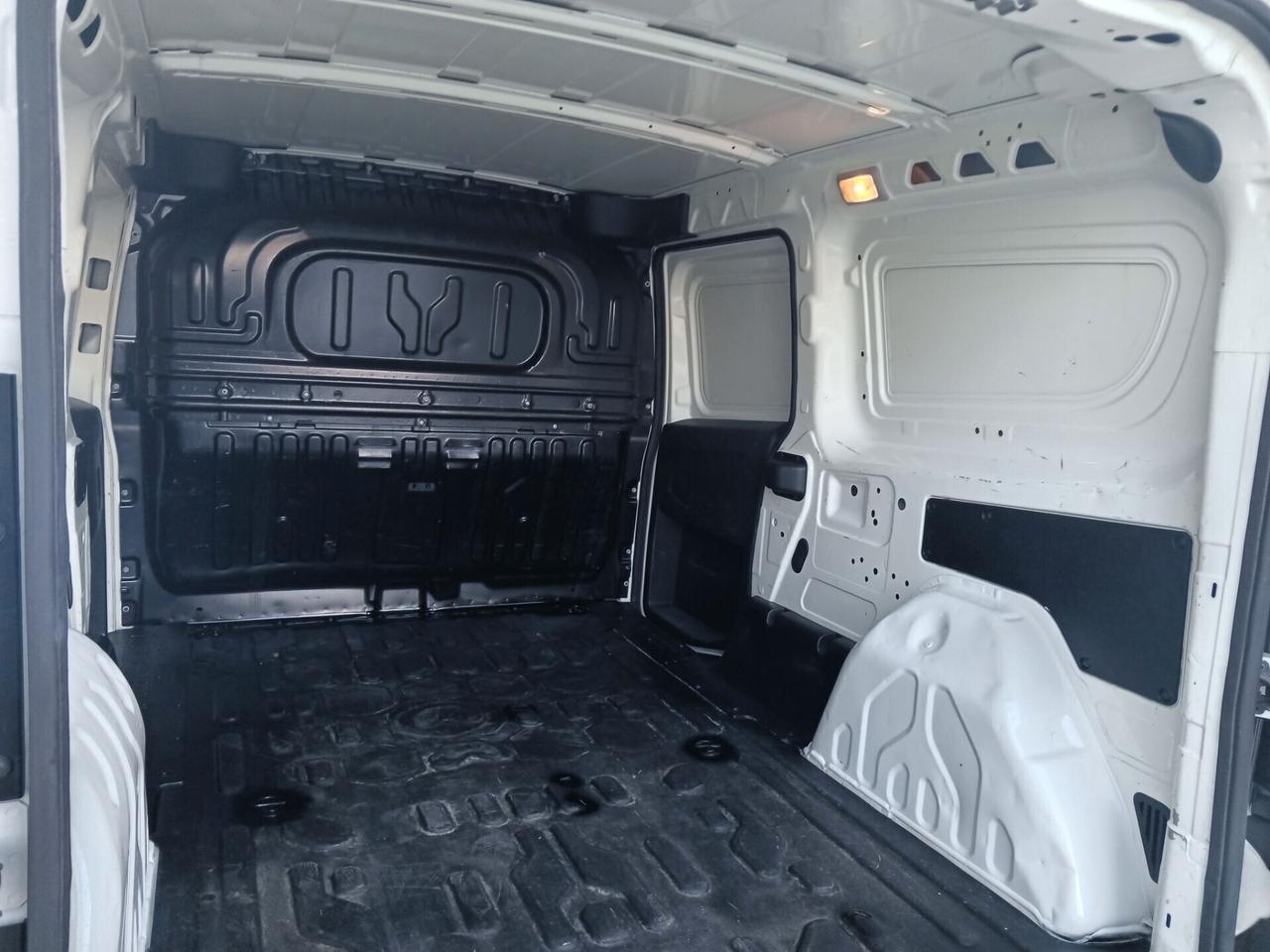 Doblò 1.6 MJT 120CV Maxi Lamierato 3Posti NUOVO QUAL PROVA