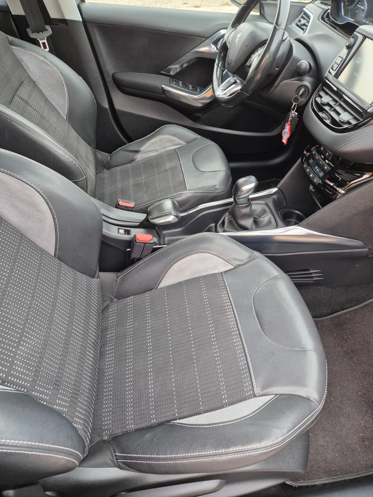 Peugeot 2008 PureTech 82 Allure