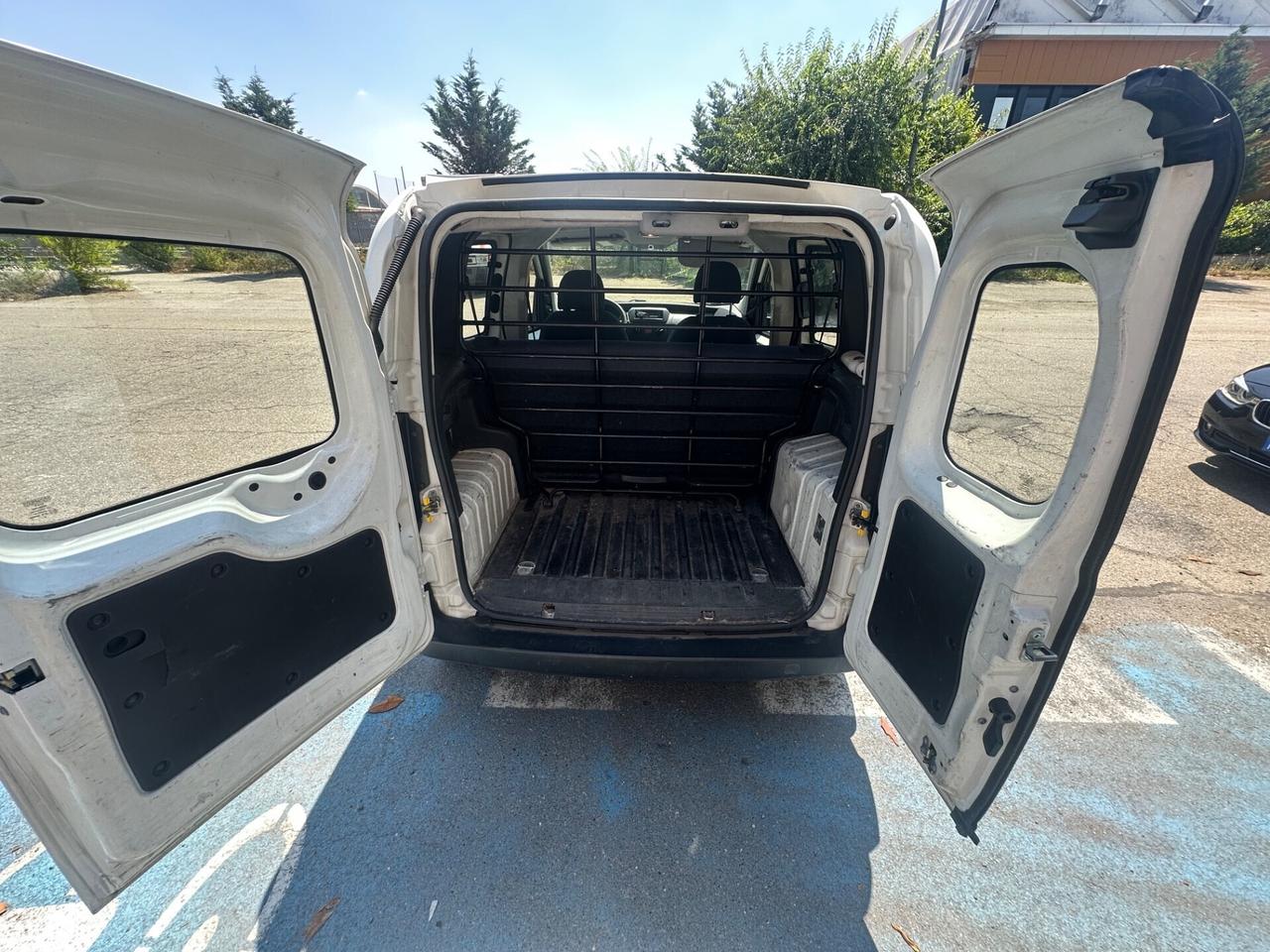 Peugeot Bipper Tepee 1.4 HDi 70CV Premium N1 4 posti