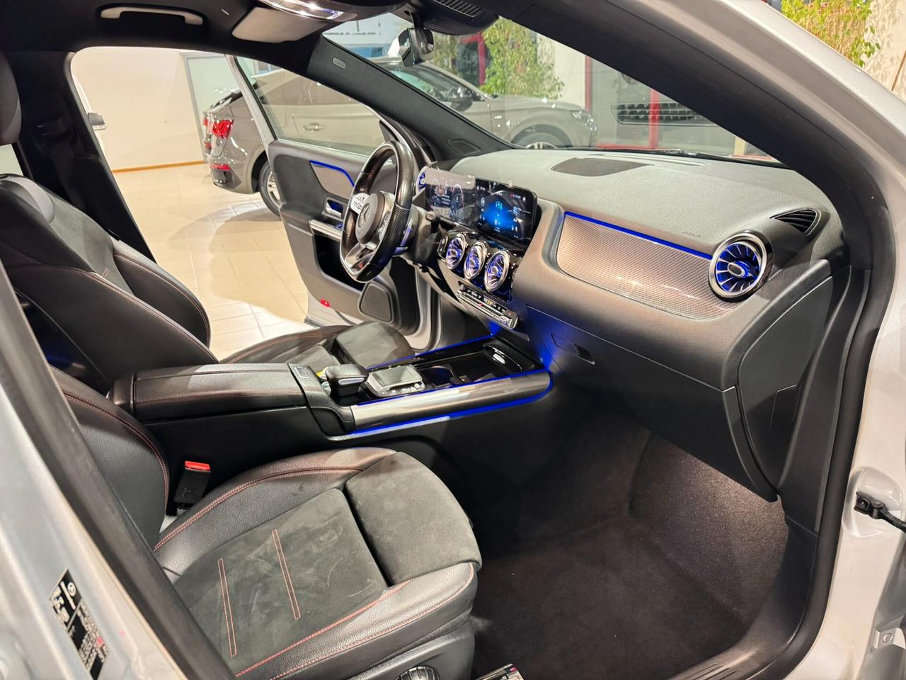 GLA 200 d Automatic Premium Multicolor Carplay