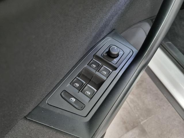 VOLKSWAGEN T-Roc 2.0 TDI SCR 150 CV DSG 4MOTION R-Line