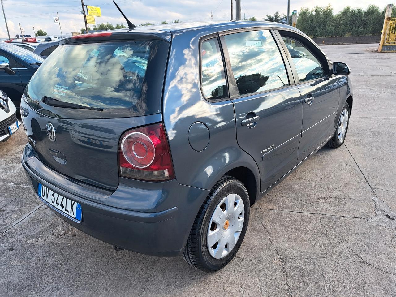 Volkswagen Polo 1.2 BENZINA - 2009 UNTIED