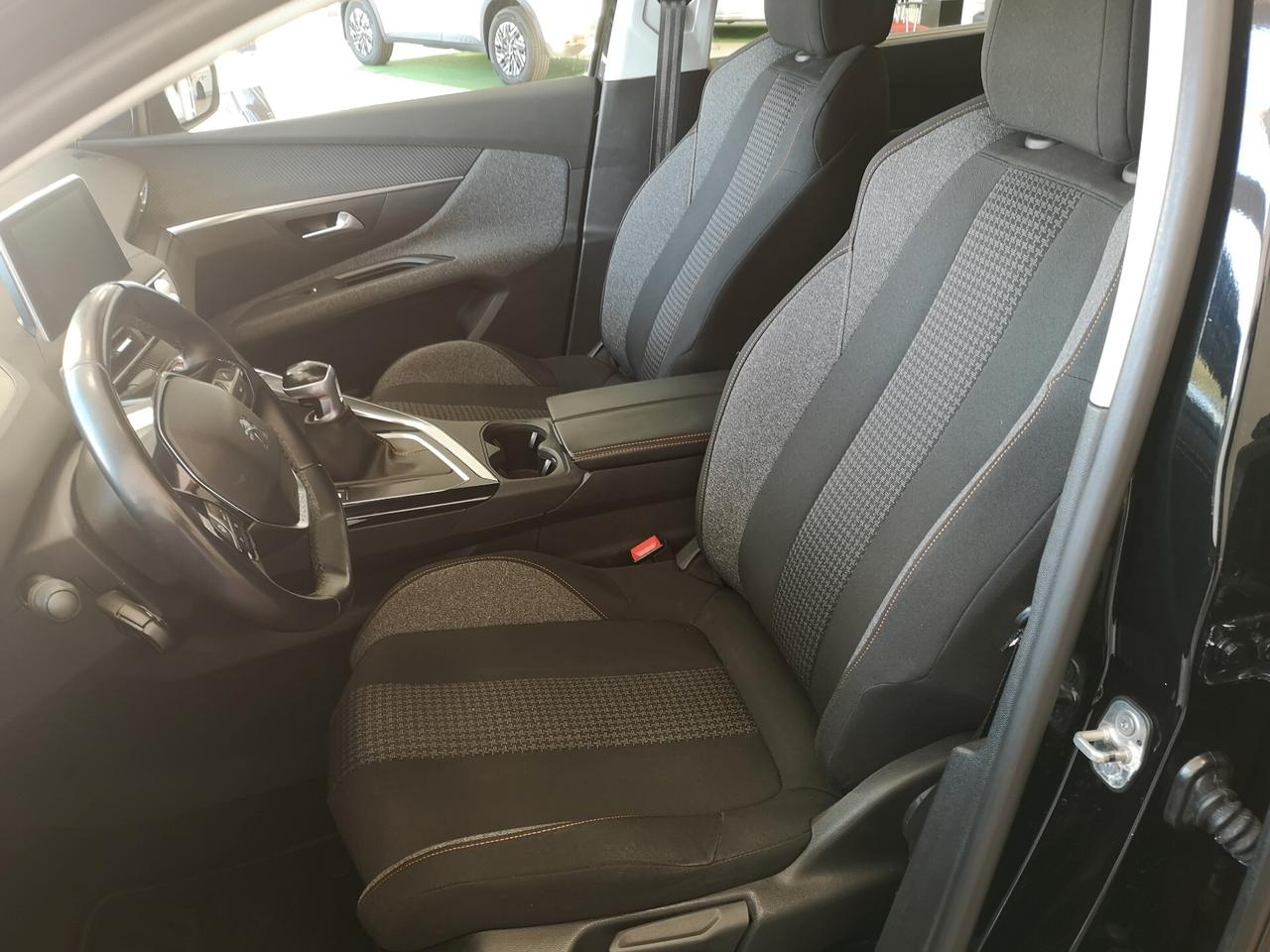 Peugeot 5008 BlueHDi 130 S&S Business