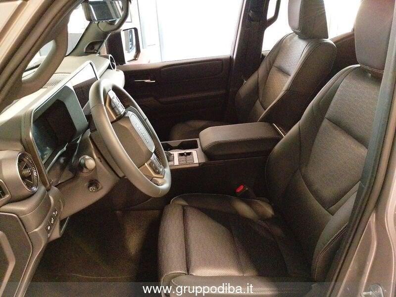 Toyota Land Cruiser LC100 TD - PETROL 2.8D LOUNGE NG24