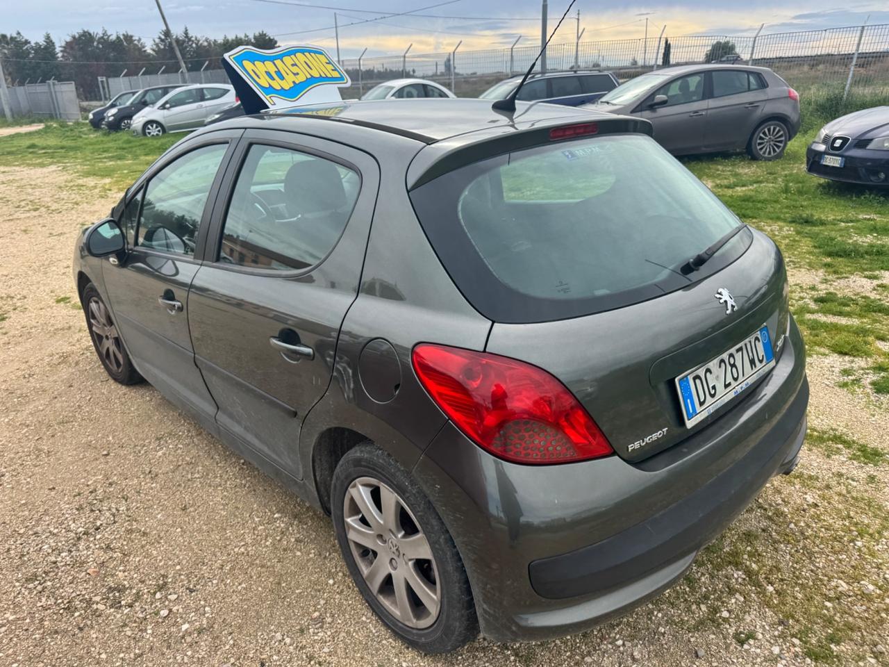 Peugeot 207 1.6 HDi 90CV 5p. XT