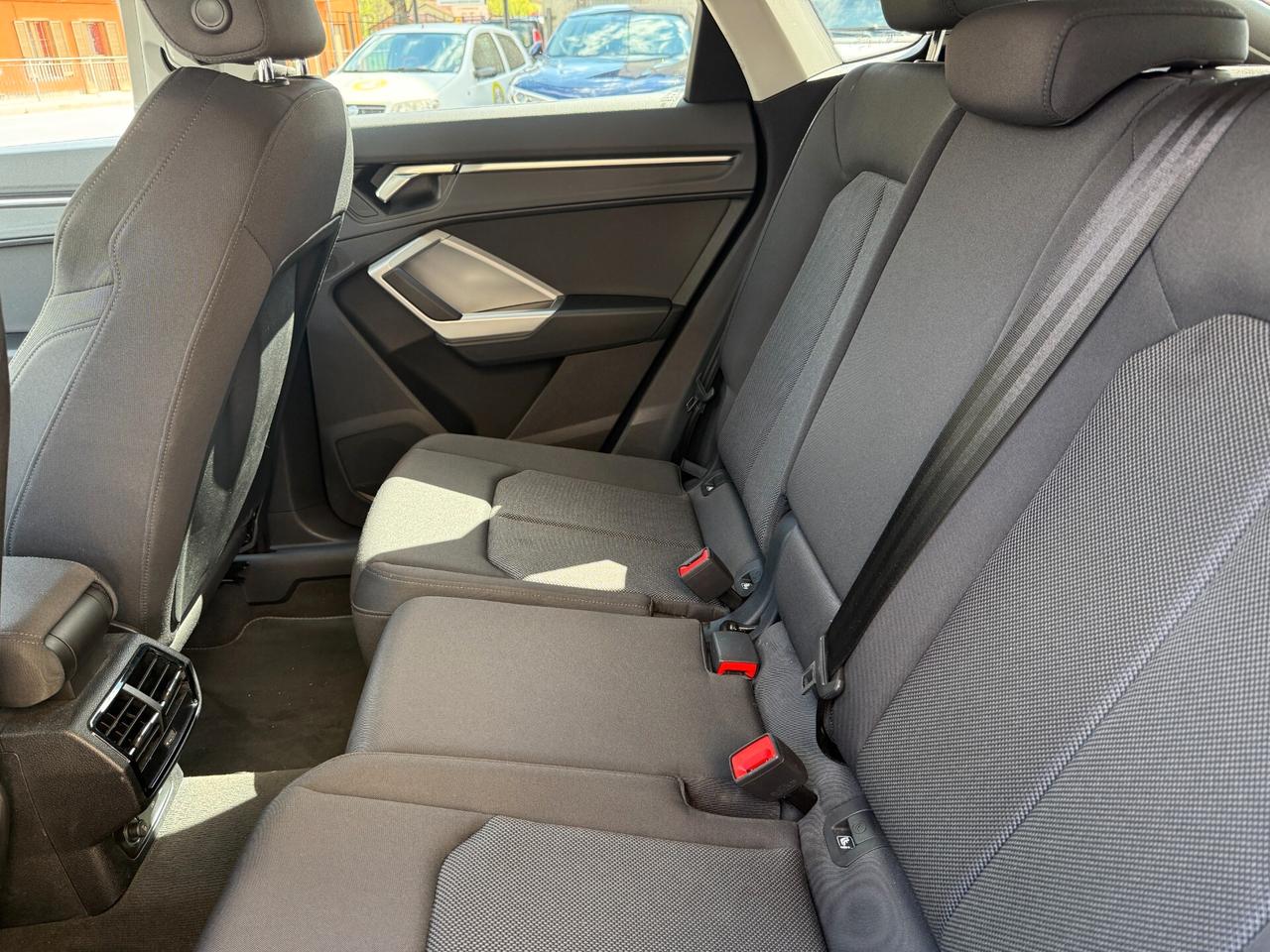 Audi Q3 35 TDI quattro S tronic S line edition