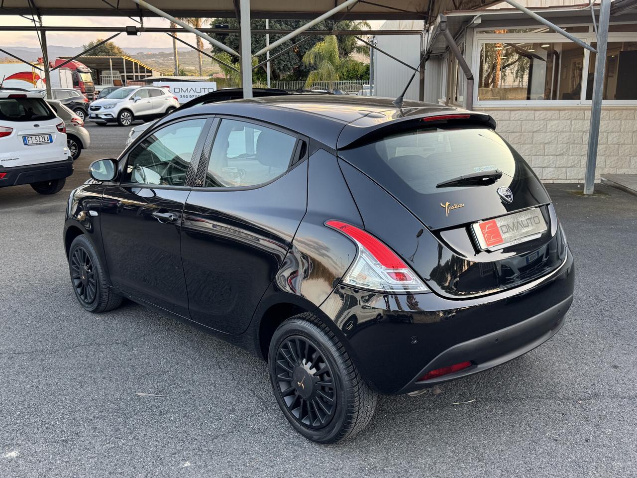 Lancia Ypsilon 1.2 69 CV 5 porte Platinum