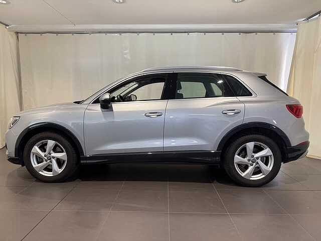 Audi Q3 40 TFSI quattro S tronic Business Advanced