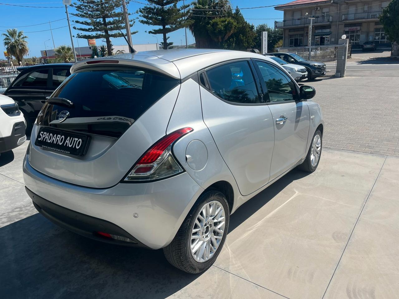 Lancia Ypsilon 1.2 69 CV 5 porte Gold