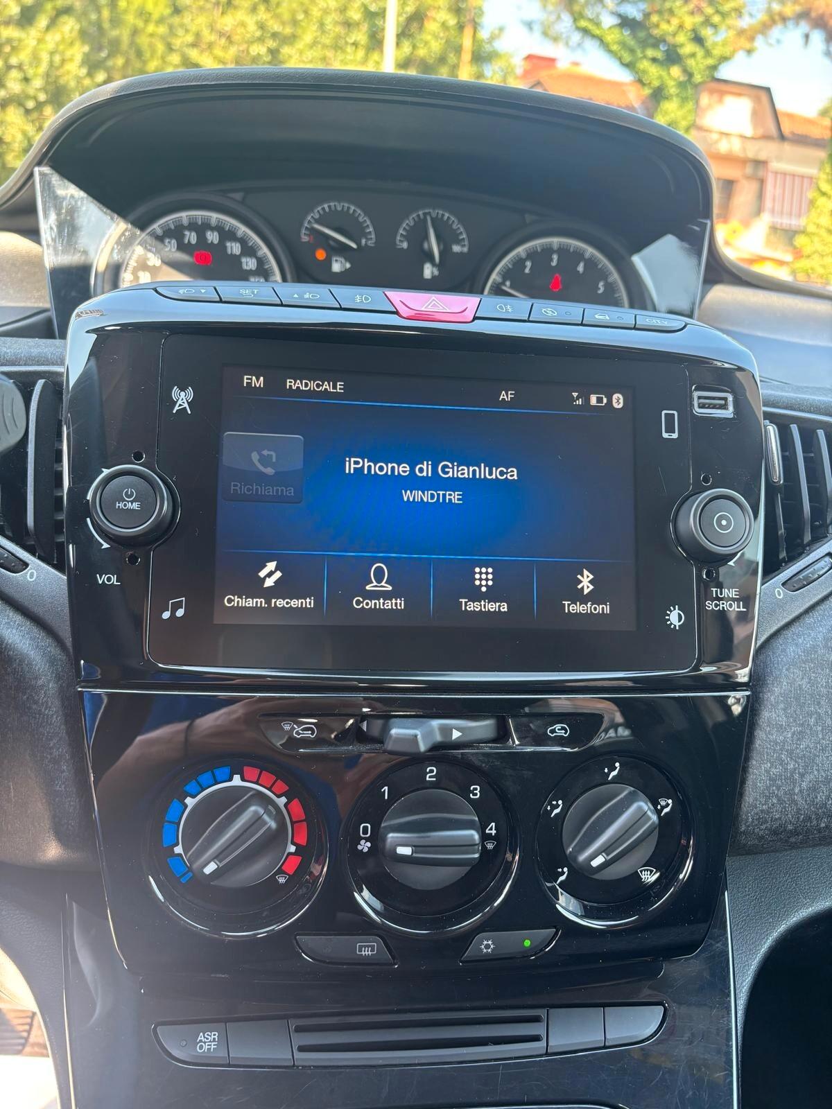 Lancia Ypsilon 1.0 FireFly 5 porte S&S Hybrid Ecochic Silver NESSUN VINCOLO