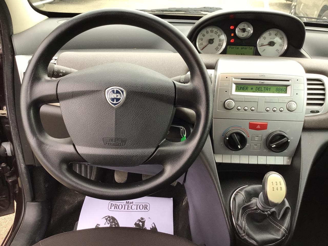 Lancia Ypsilon 1.2 Oro 60 Cv