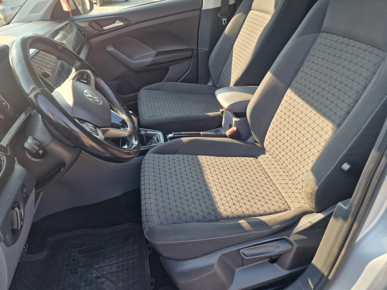 Volkswagen T-Cross 1.6 TDI cambio automatico