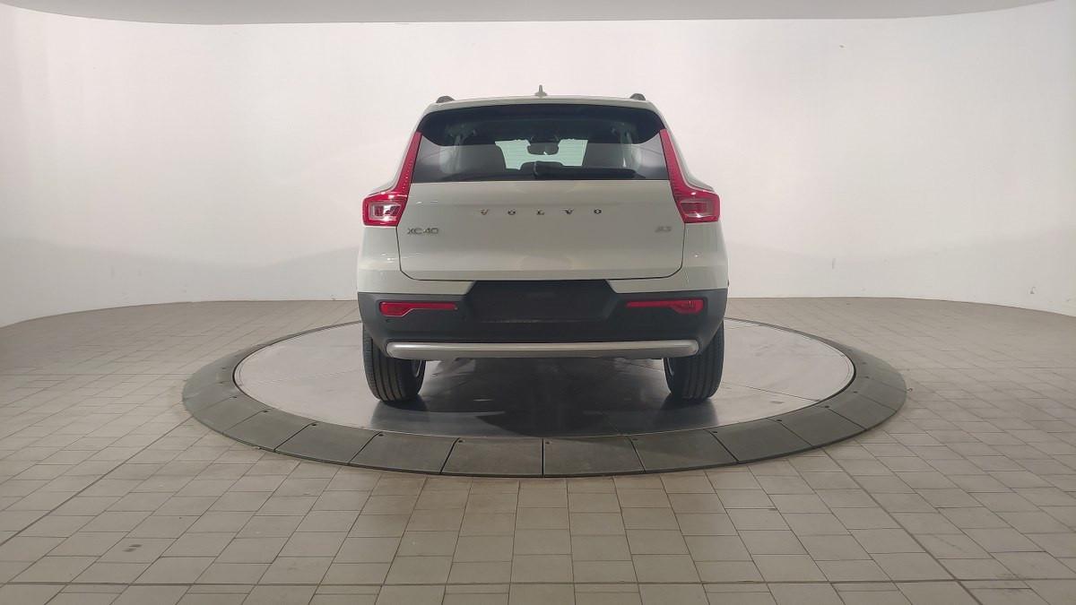 VOLVO Xc40 B3 Mild Hybrid Automatico Essential