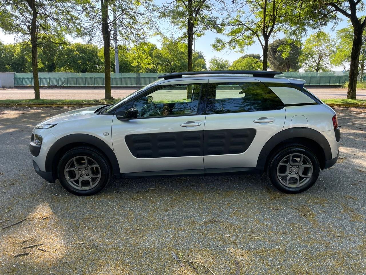 Citroen C4 Cactus PureTech 82 Shine