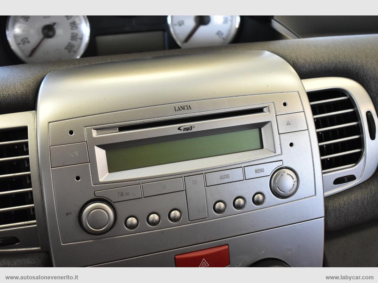 LANCIA Ypsilon 1.2 Versus