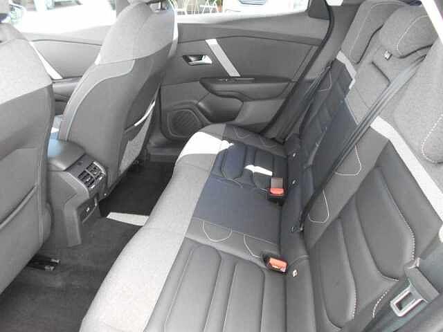 Citroen C4 130 EAT8 Shine Fin 9Perfet Scon 40%