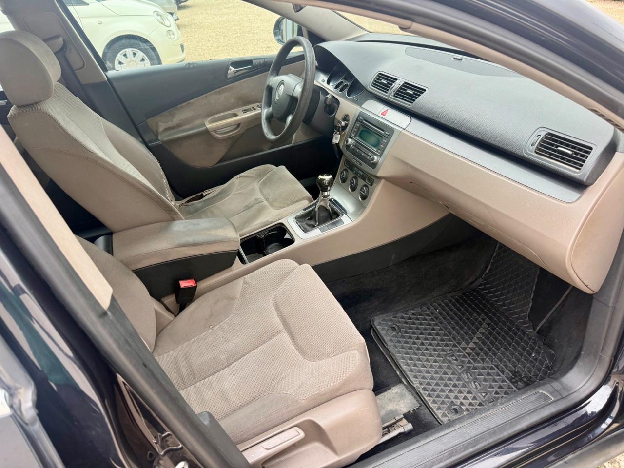 Volkswagen Passat 2.0 TDI DPF Var. Comfortline