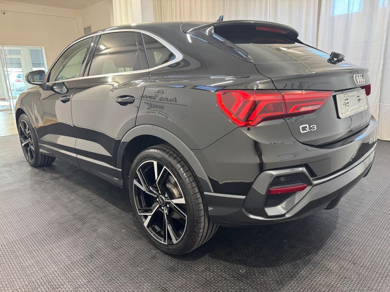 Audi Q3 SPB 35 TDI S tronic Business Advanced Plus