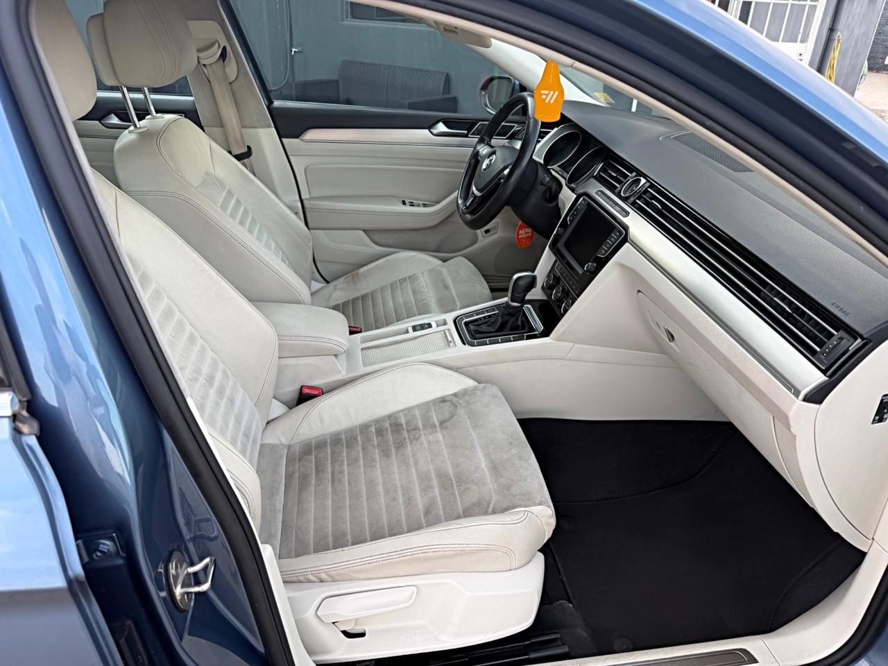 Volkswagen Passat Variant 2.0 TDI DSG Executive BlueMotion Tech.