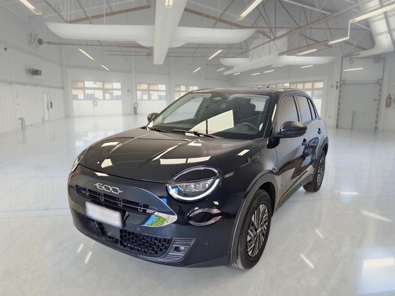 FIAT 600 1.2 HYBRID 100 CV BUSINESS AUTO SUV