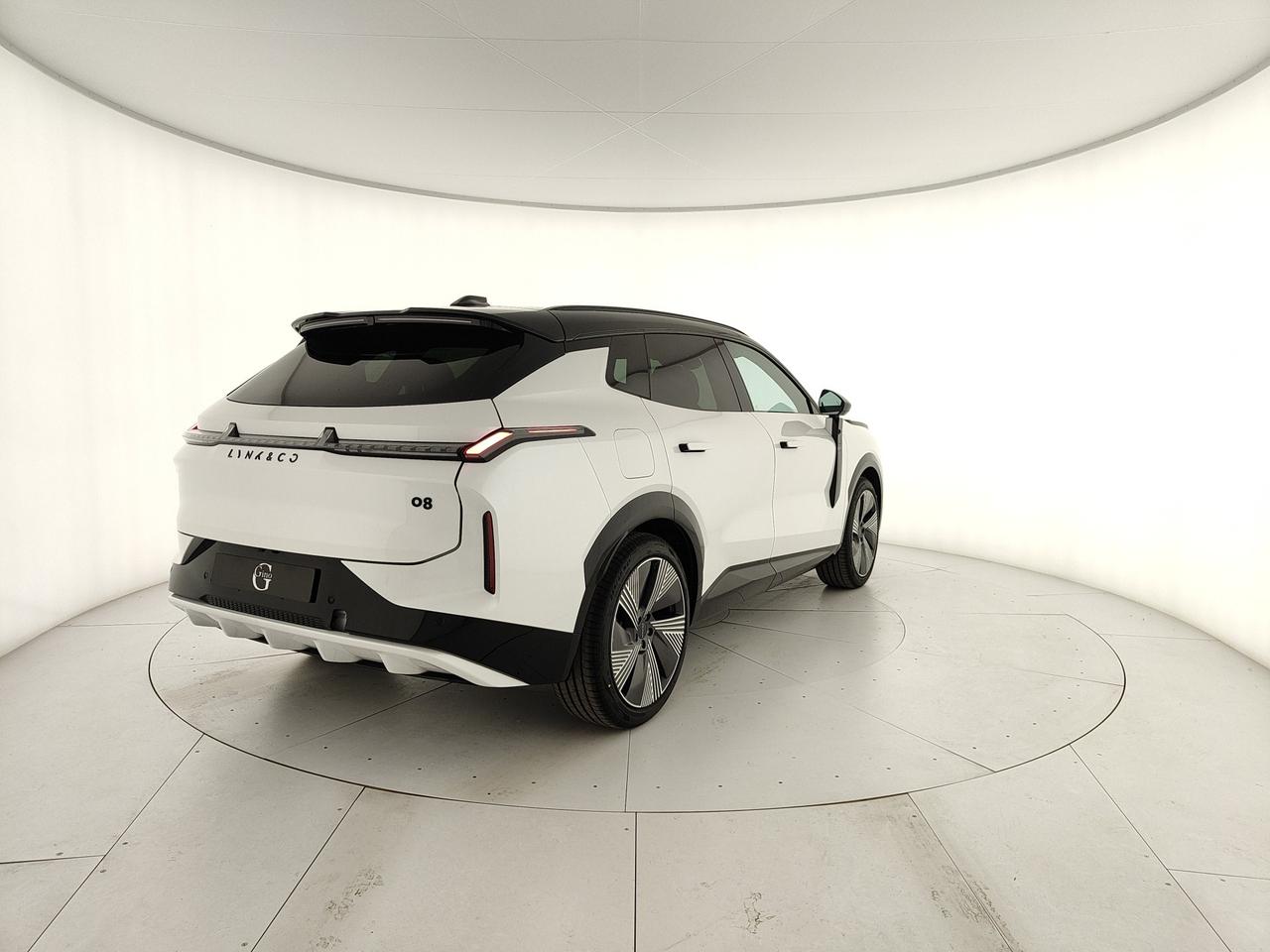 LYNK&CO 08 MORE