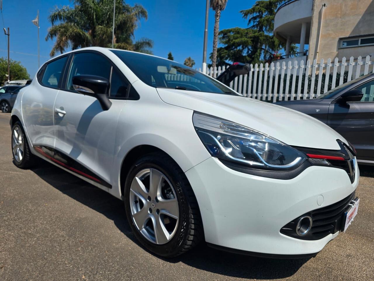 RENAULT CLIO 1.1 BENZINA 73CV SPORT NEOPATENTATI