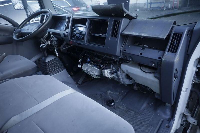 Isuzu N-Evolution Isuzu N-Evolution L35 F 3.0 TDI RG Cabinato Adaptor 110KW ANNO 2012