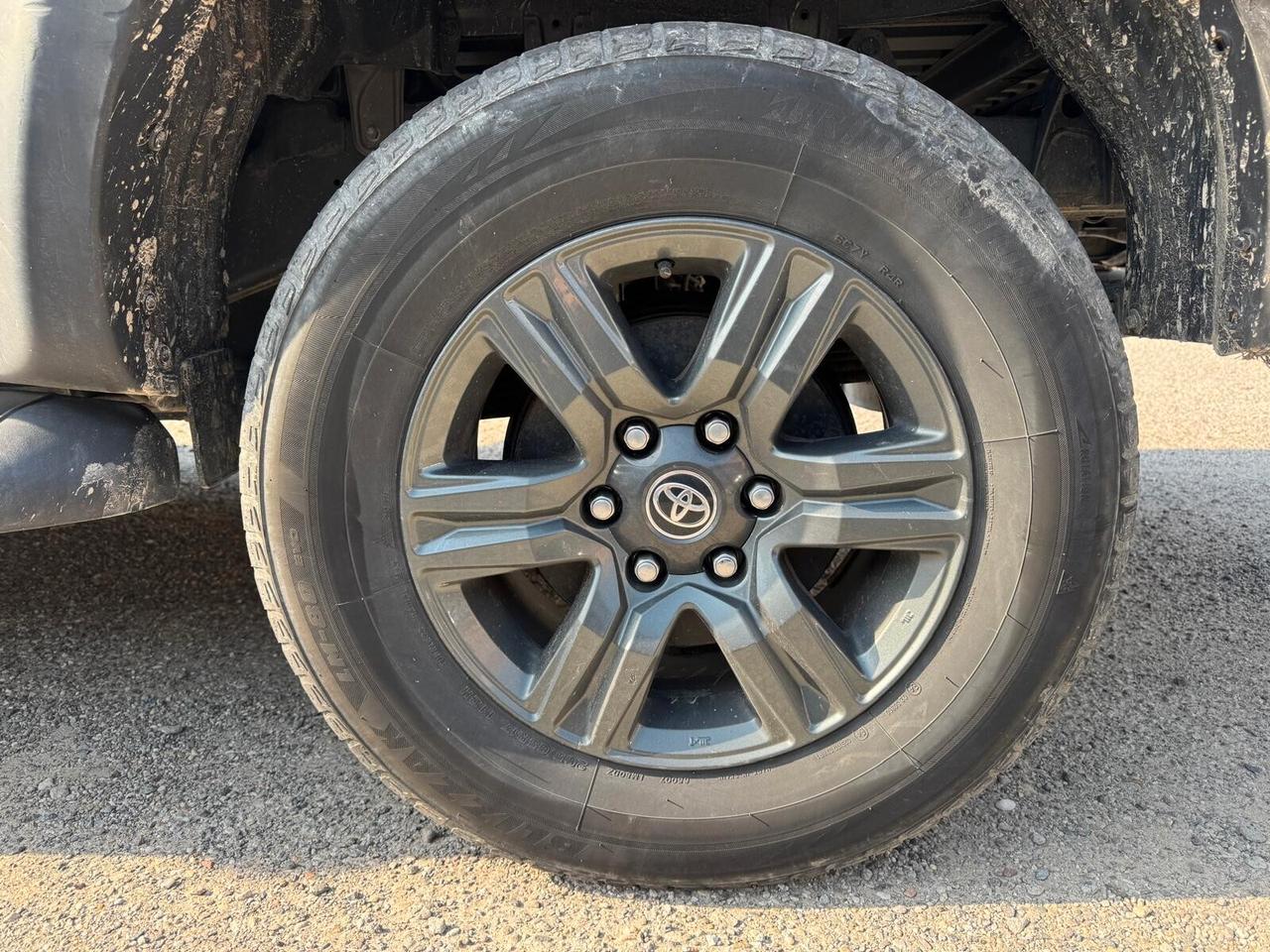 Toyota Hilux 2.4 D-4D 4WD 4 porte Double Cab Executive