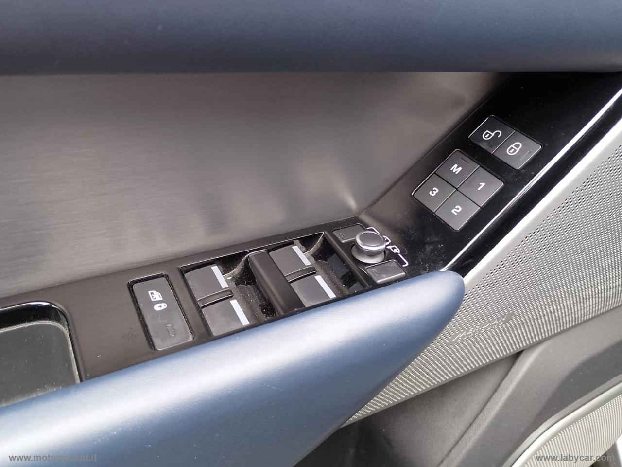 LAND ROVER RR Velar 3.0 V6 SD6 300 CV R-DYNAMIC