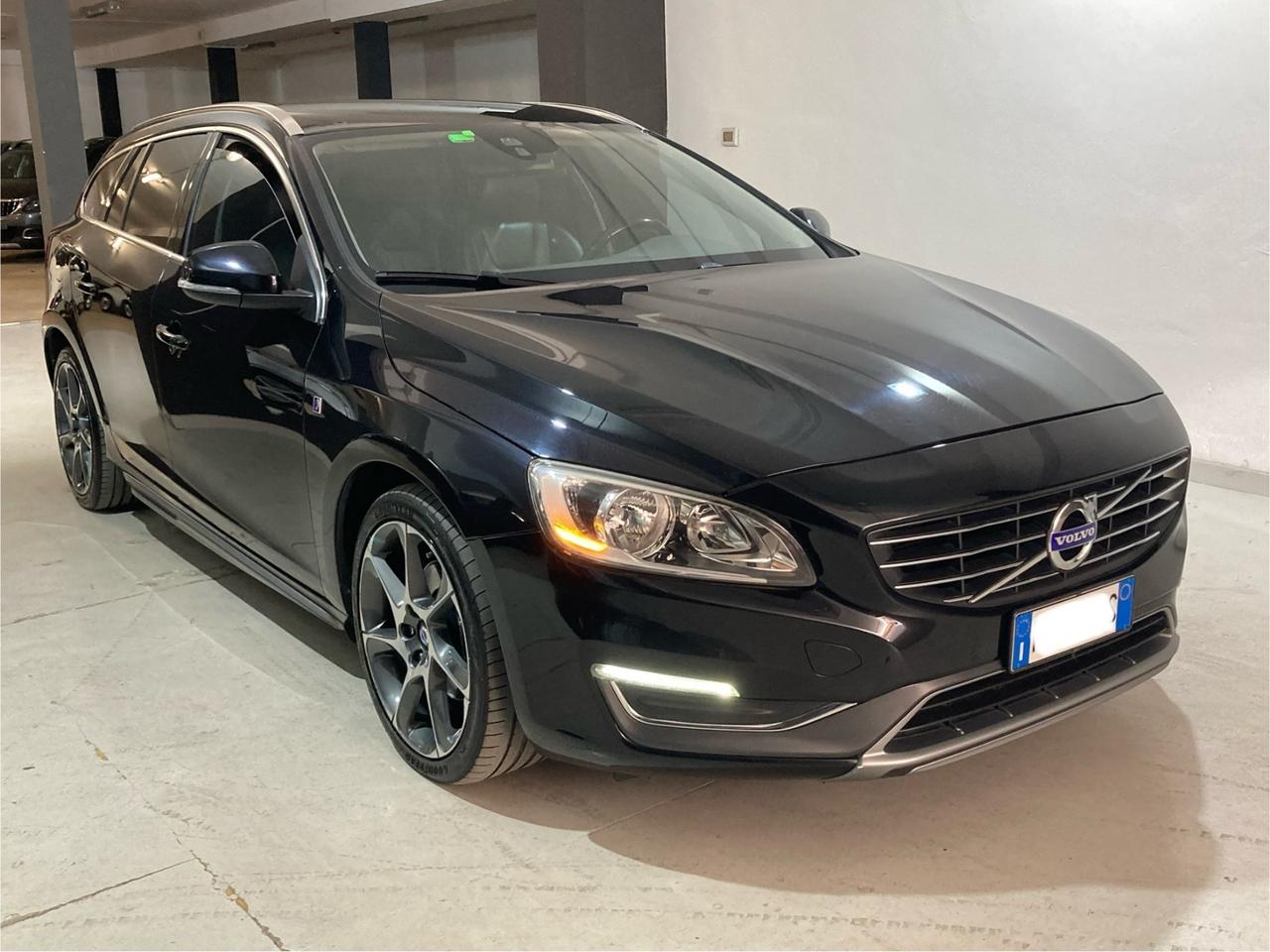 Volvo V60 D4 Geartronic Ocean Race