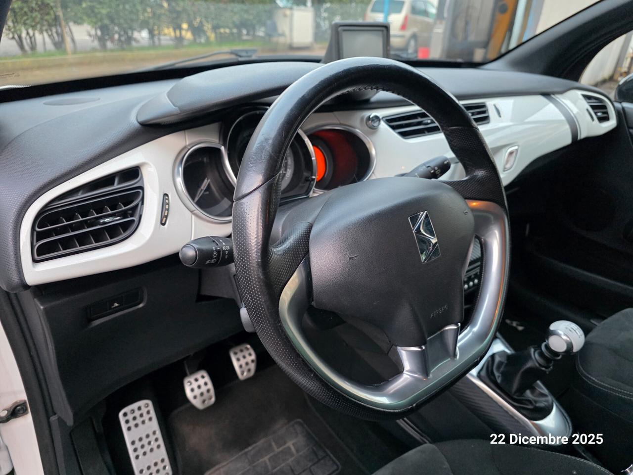 Ds DS3 3 1.6 THP 155 Just Black