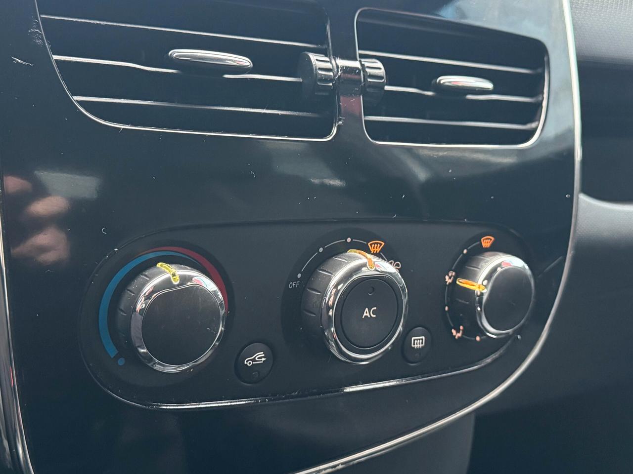 Renault Clio 1.2 75CV 5 porte Live