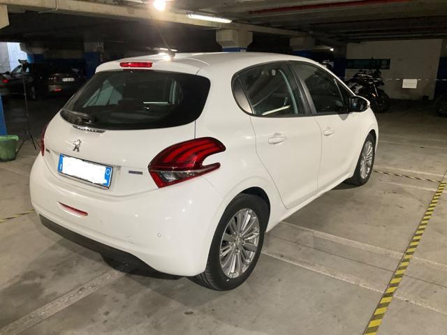 PEUGEOT 208 PureTech 82 5 porte Active